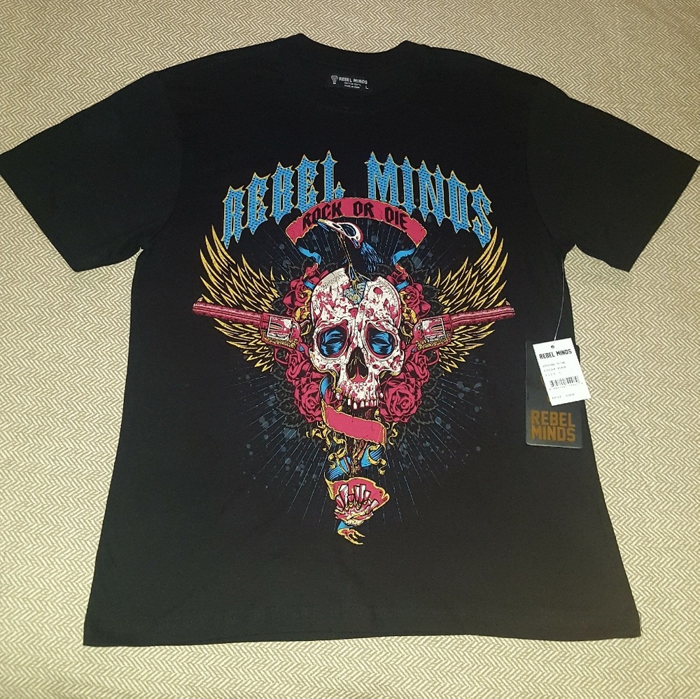 T SHIRT